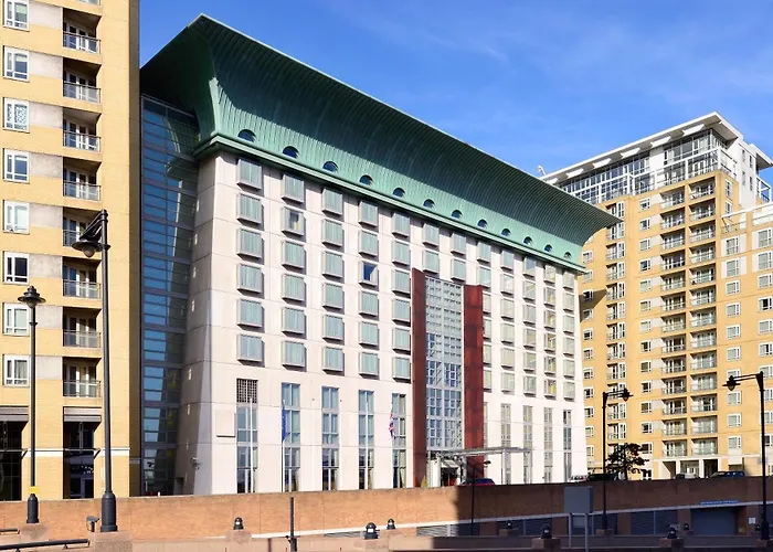 Canary Riverside Plaza Hotel London
